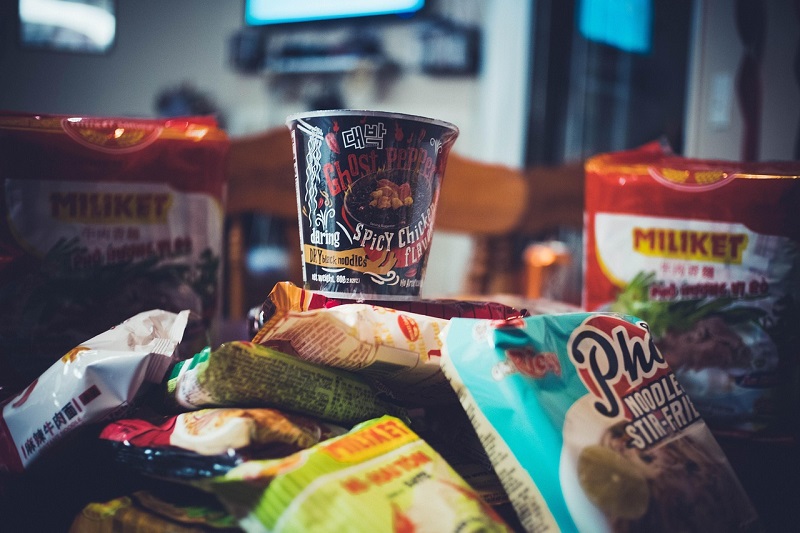 식용유‧라면 가격 인하… 정부-식품업계 협력으로 민생물가 안정 노력