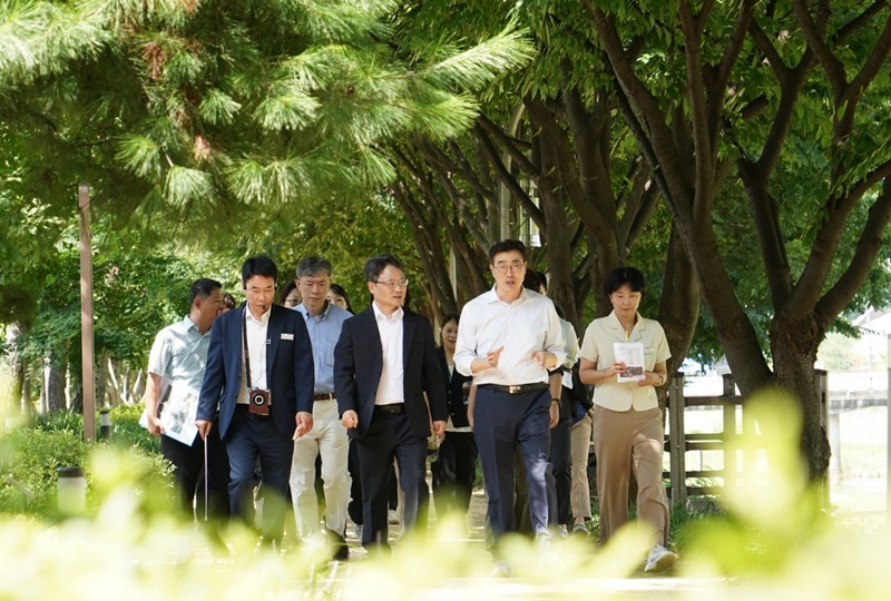 산림청장, 평택 ‘도시바람길숲’ 찾아, 도심 기온 낮추는 불볕더위 대응 효과 점검