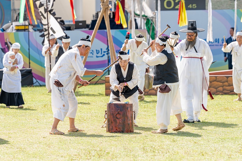 700여 민속예술을 세상 밖으로, 한국민속예술제 67번째 무대